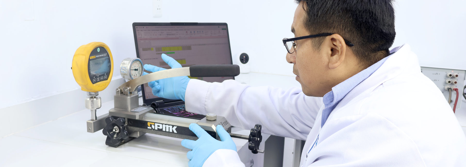 CALIBRACIÓN DE MANÓMETROS ADVANCED METROLOGY
